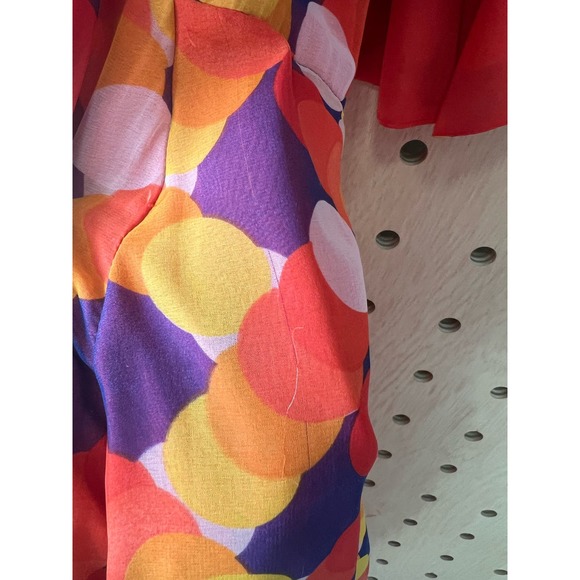 Psychedelic cape dot dress - Picture 8 of 9